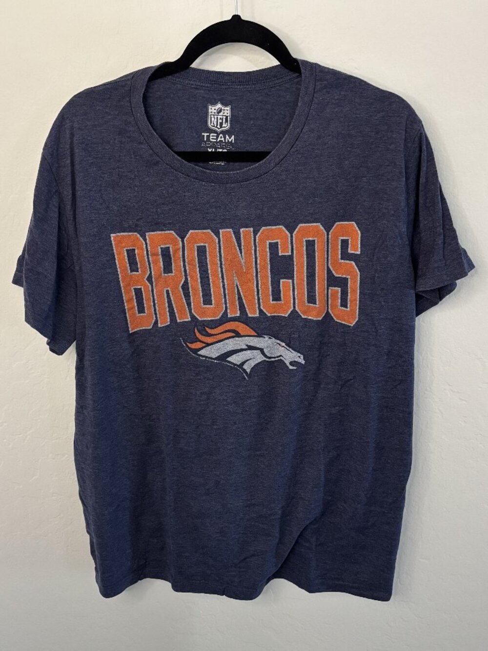 NFL Team Apparel Denver Broncos Navy Graphic T-Shirt | Size XL